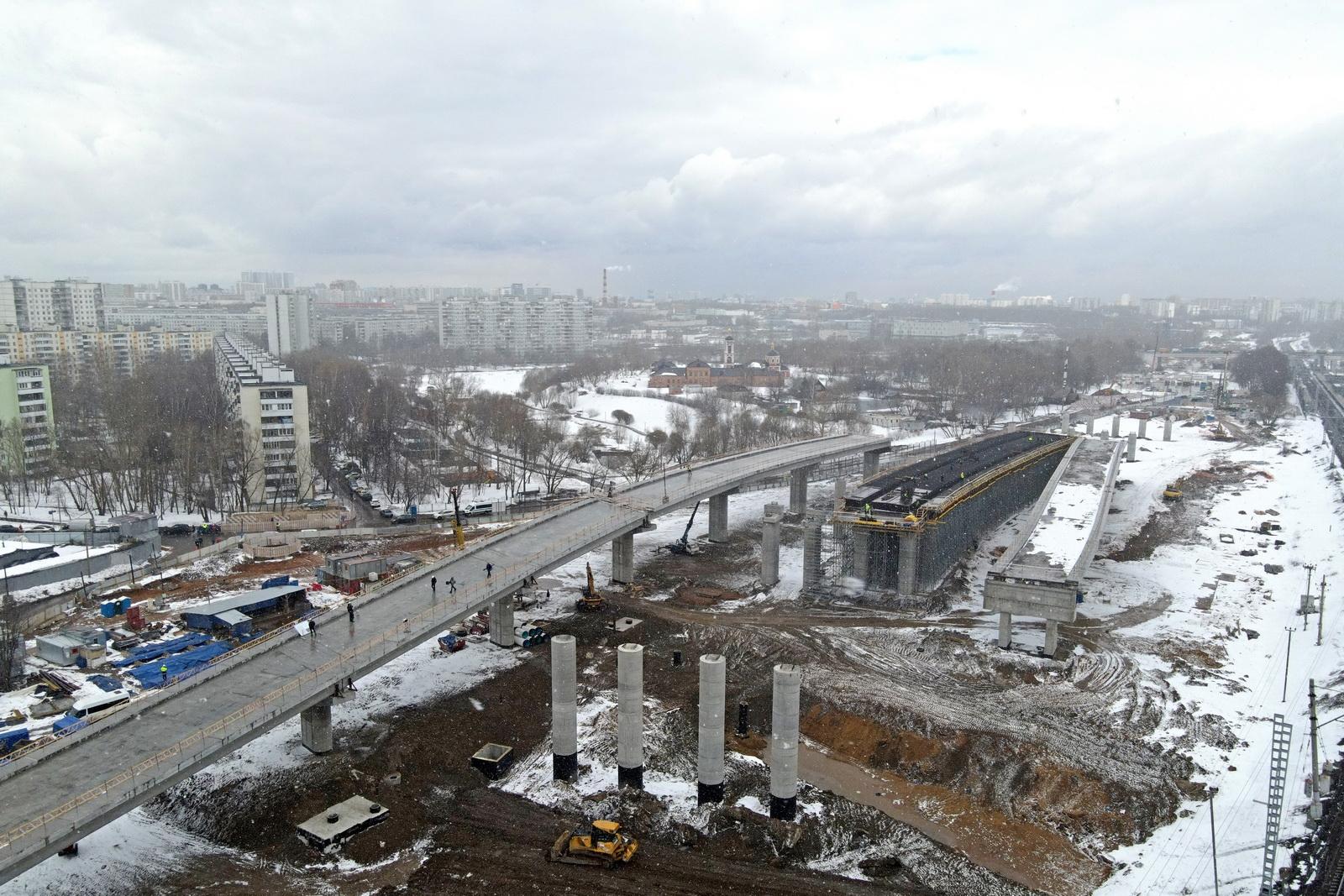 За три года в Москве построят 270 км дорог