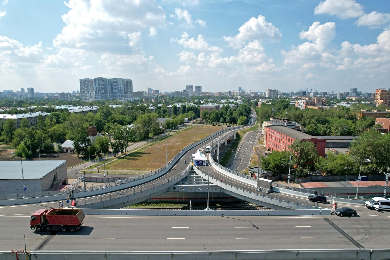 До конца года в Москве построят 56 км дорог