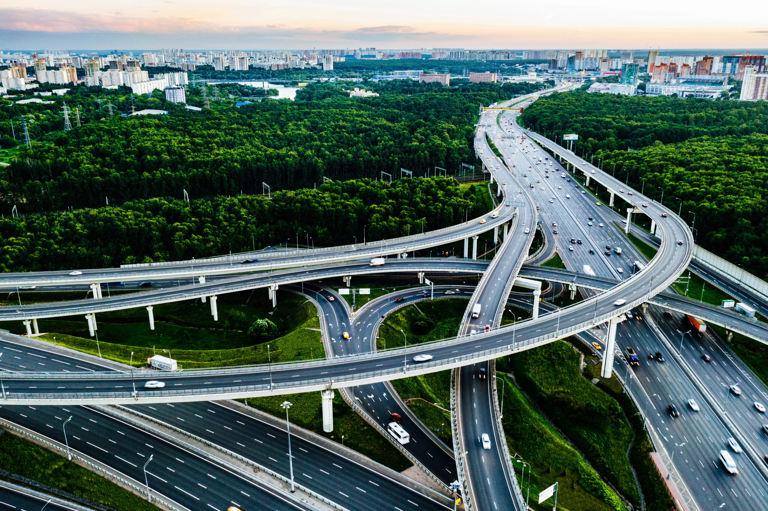 24 вылетные магистрали будут действовать в Москве к 2023 году