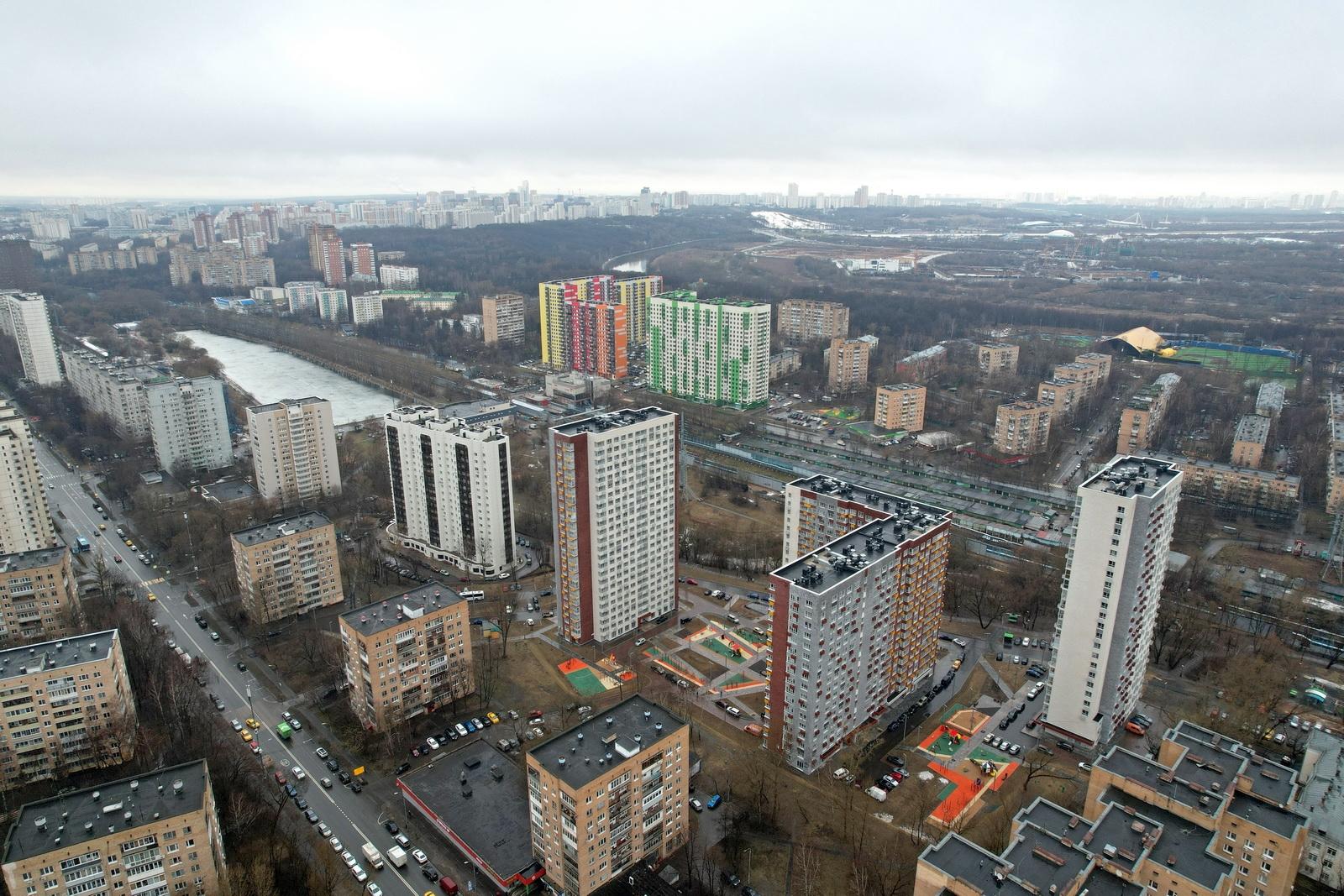 Годовой план по вводу жилья в Москве выполнен почти наполовину