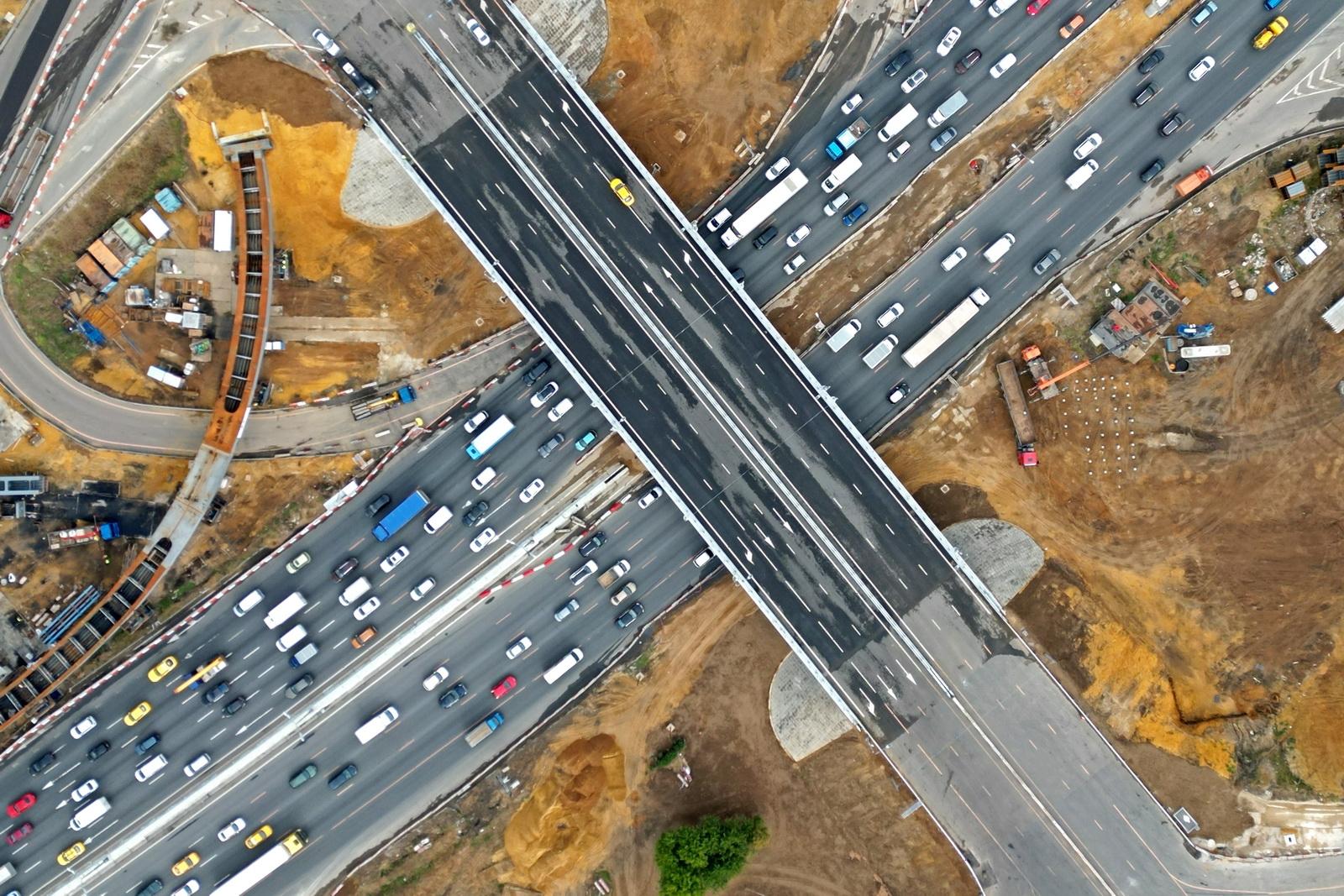 Транспортную развязку МКАД с улицей Верхние Поля и Капотня достроят к концу 2023 года